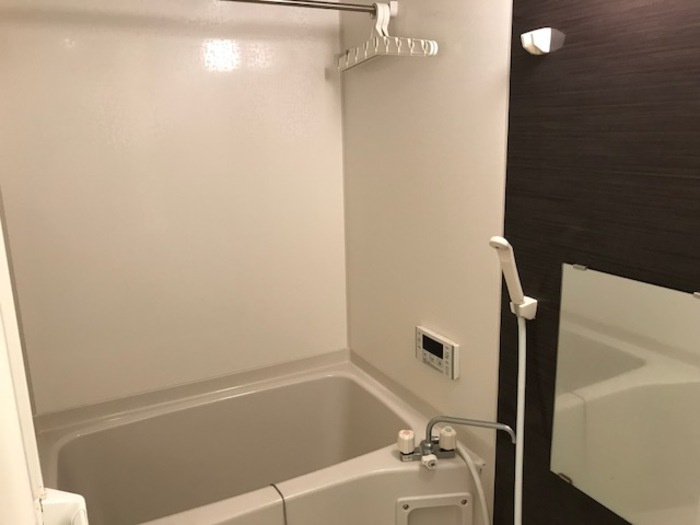 メゾンブランシュの浴室|イメージ203号室の写真（反転あり）