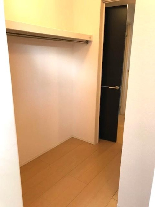 メゾンブランシュの収納|イメージ203号室の写真（反転あり）