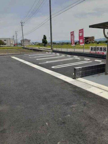 アルカンシェルⅤの駐車場|駐車場に車を止められます