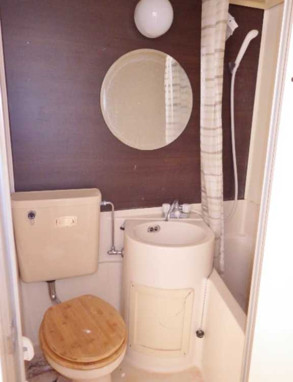 ビーネサイネリア　駅近　宅配BOX　最上階のトイレ