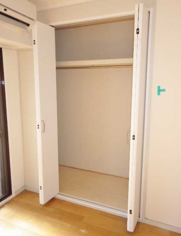 ビーネサイネリア　駅近　宅配BOX　最上階の収納