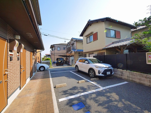 ベルオーブⅡの駐車場|駐車場に車を止められます