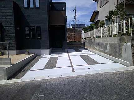 広島市佐伯区美鈴が丘東２丁目 美鈴が丘の駐車場