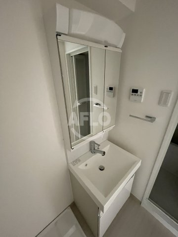 サムティ江戸堀ASUNTの独立洗面台|サムティ江戸堀ASUNT（サムティ江戸堀アサント）　独立洗面台