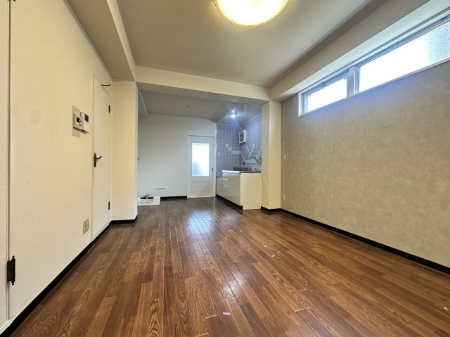 リラのエントランス