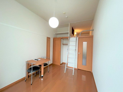 【寝室】 | レオパレスメイクリポーズ