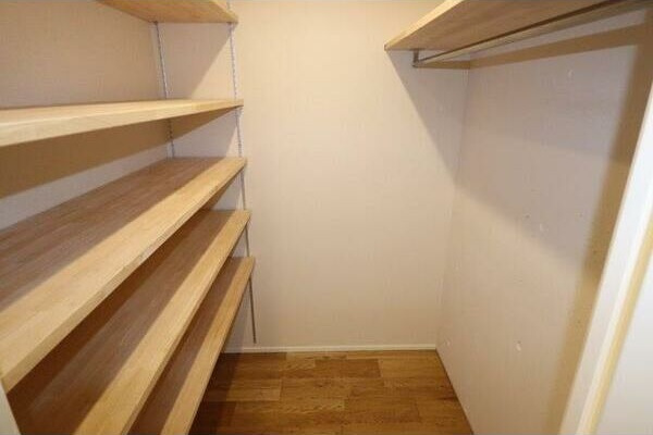 ルミナスパレス名駅の収納