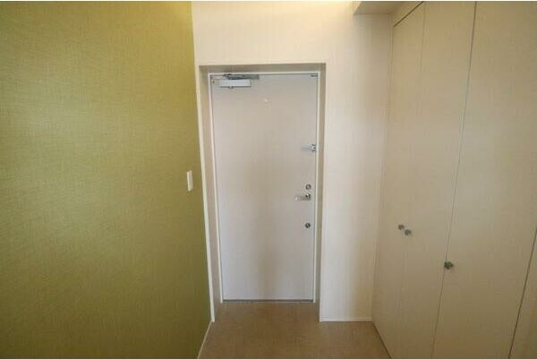 ルミナスパレス名駅の玄関