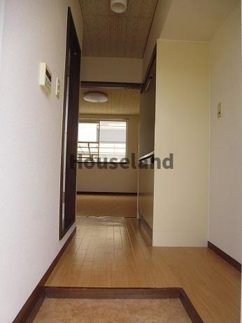 ポケットハウスの玄関