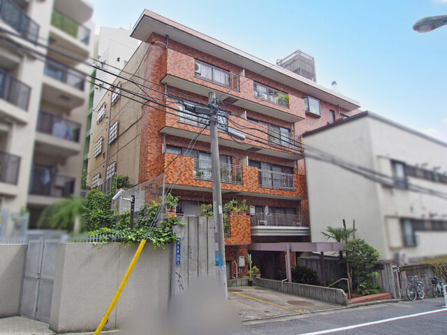 ヴァンヴェール渋谷の外観|新耐震基準適合マンション、ヴァンヴェール渋谷は即日現地案内可能となっておりますので、お気軽にお問い合わせください！