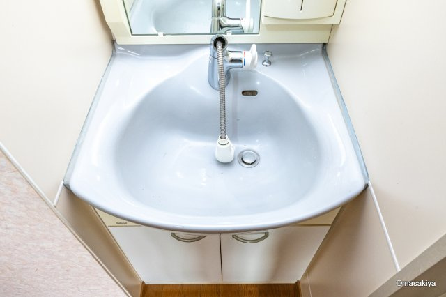 ロンドン東口ビルの洗面所