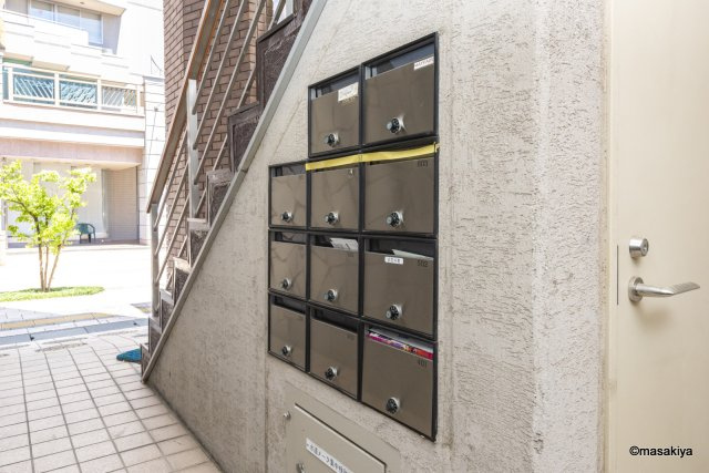 ロンドン東口ビルのエントランス