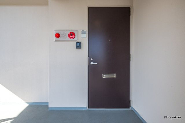 ロンドン東口ビルのエントランス