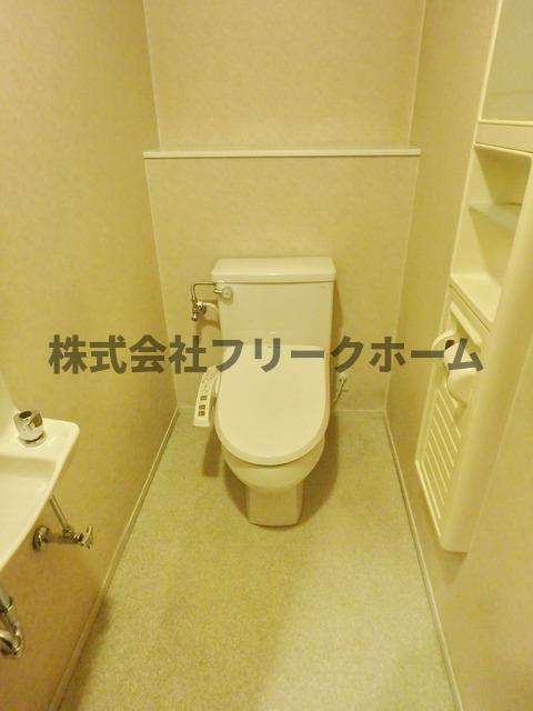 小金井市緑町４丁目の賃貸マンションのトイレ