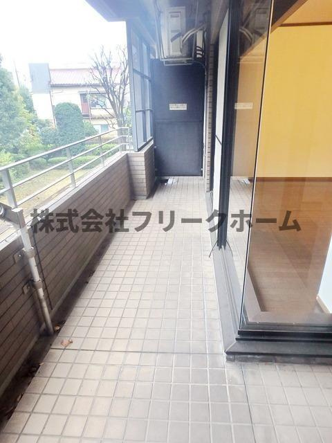 小金井市緑町４丁目の賃貸マンションのバルコニー