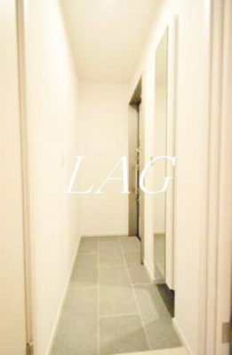 【玄関】 | フォレストメゾン六義園 | 玄関です。