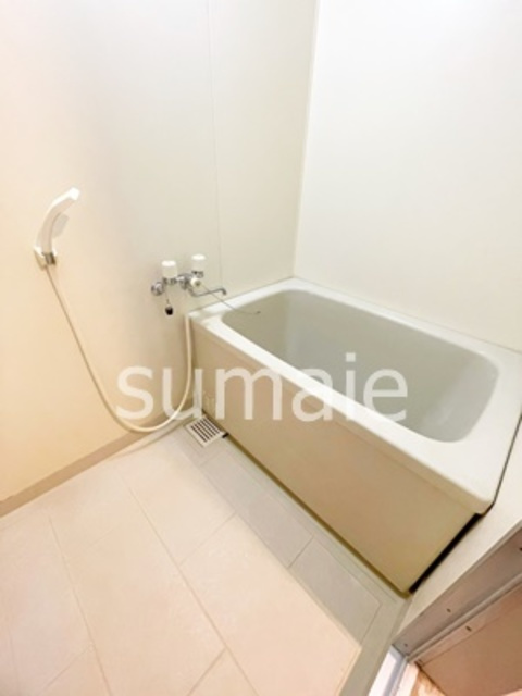 ハピネス指扇壱番館の浴室|快適なバスルーム