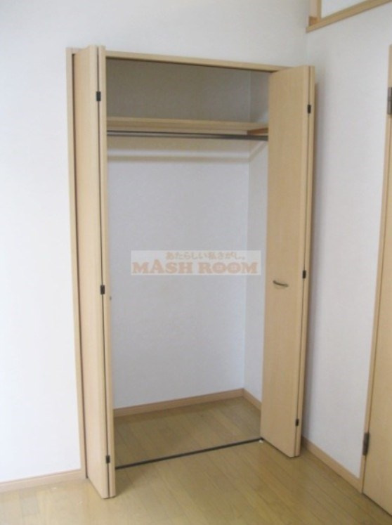 中野区大和町３丁目のアパートの収納