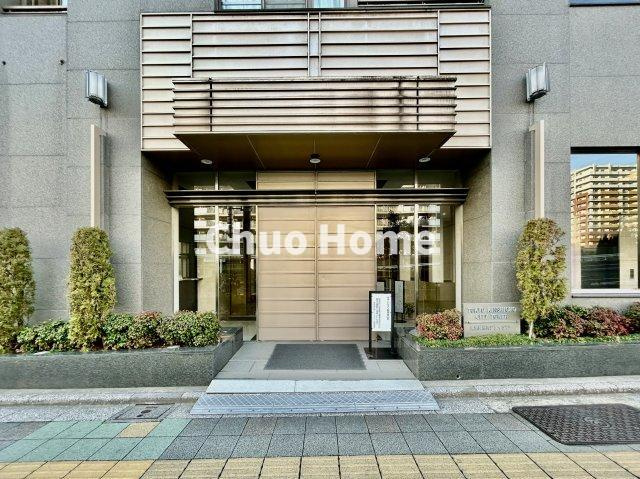 東京錦糸町シティタワーのエントランス|【エントランス】マンションのエントランスは、その物件の印象を決める、顔とも言える場所です。毎日通る場所ですからきれいなのが一番です。