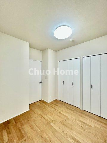 東京錦糸町シティタワーの子供部屋|【子供部屋】お子様を持つ家庭の約6割が「家族や子どものため」に購入を希望。入学後の転校を避け、広い空間でのびのび育てたいなどの親心が、家探しのきっかけになっているようです。