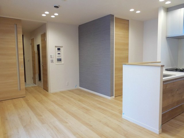 シャーメゾンさくら大久保駅前の居間・リビング