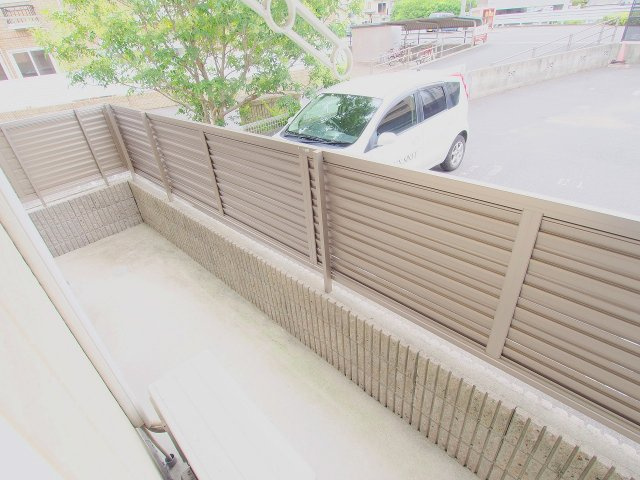 ハーミテージ　B棟のバルコニー