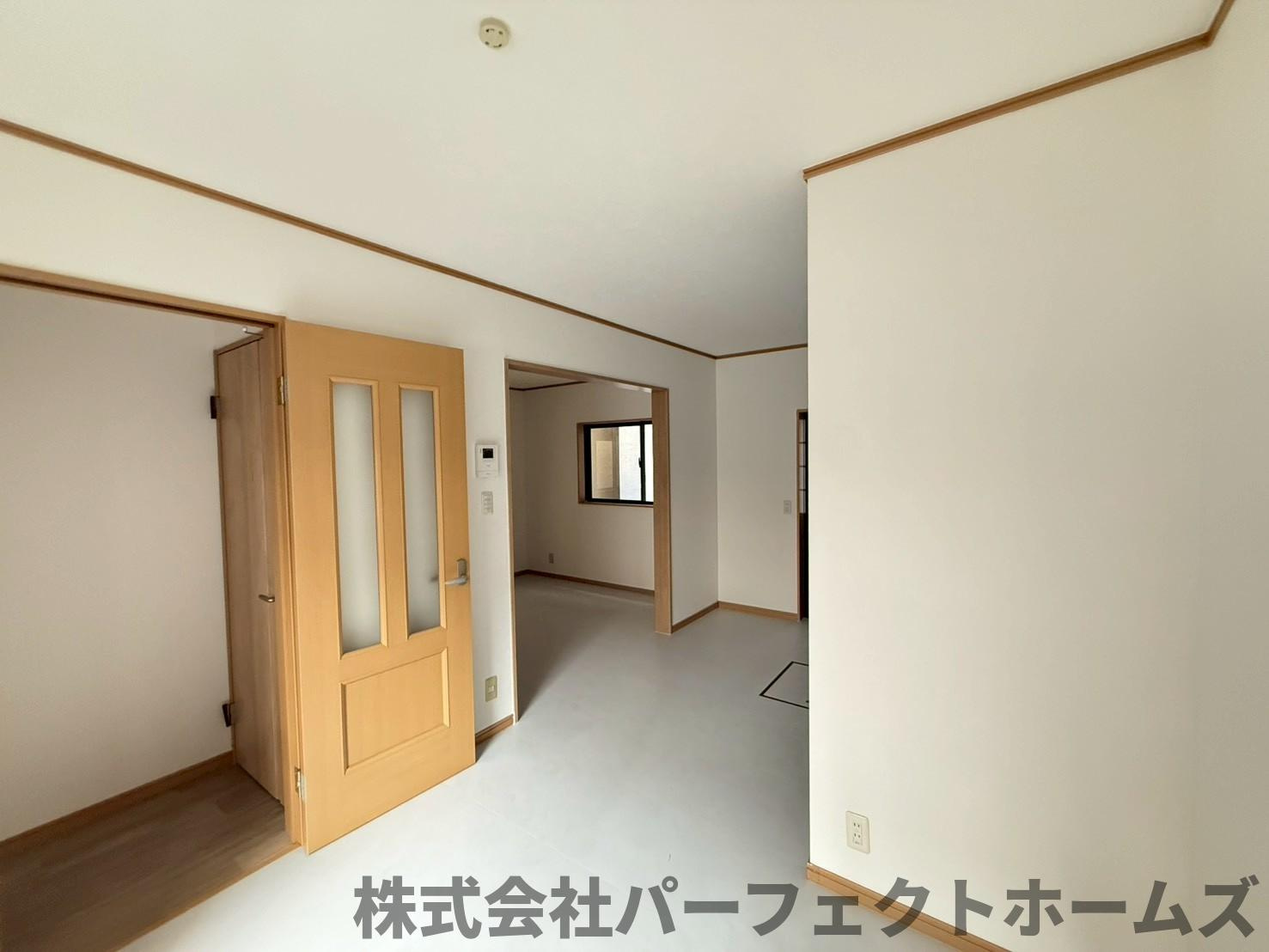 【居間・リビング】の画像