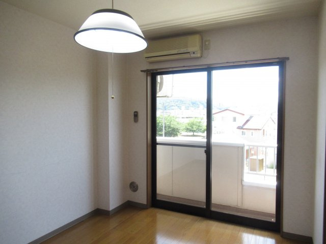 晃七第三マンションの洋室|302号室サンプル