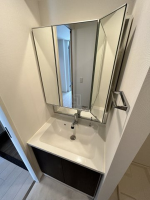 【洗面所】 | シーズンフラッツ靭本町 | シーズンフラッツ靭本町　独立洗面化粧台