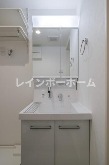 グランデール春日部の独立洗面台