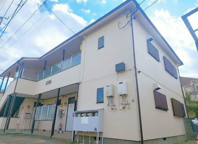 ロイヤルハイツ　礼金0　バストイレ別　角部屋の外観