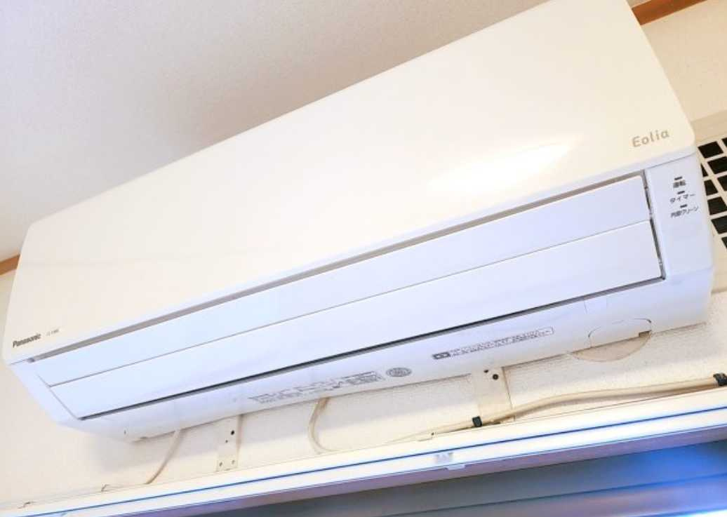 ロイヤルハイツ　礼金0　バストイレ別　角部屋の設備