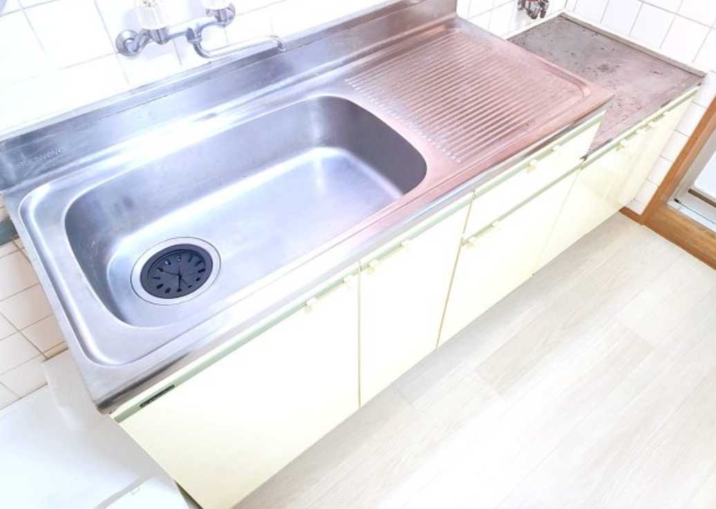 ロイヤルハイツ　礼金0　バストイレ別　角部屋のキッチン