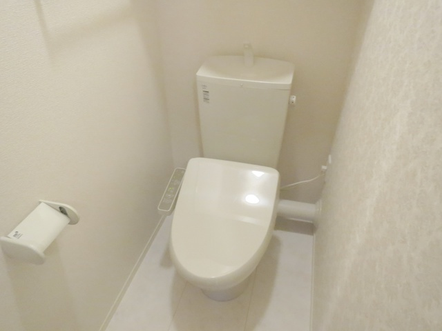 ソレイユ・ジンのトイレ|温水洗浄便座完備で快適です♪