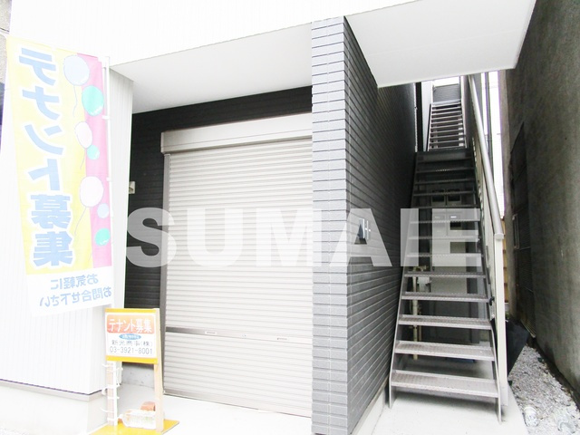 リヨンドール東十条のエントランス|建物入口です☆