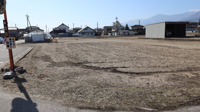 池田町会染　売土地の外観