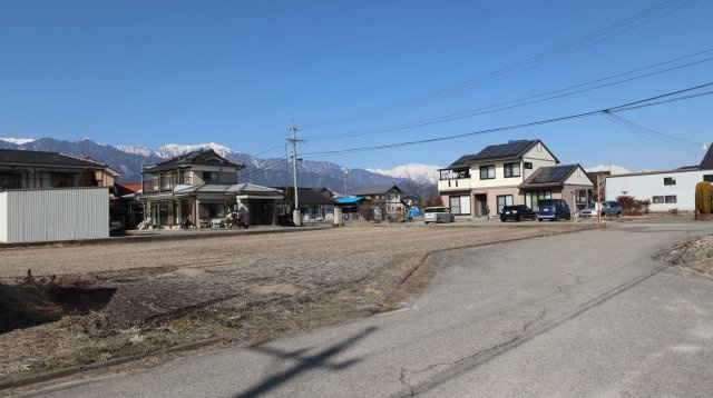 池田町会染　売土地の外観