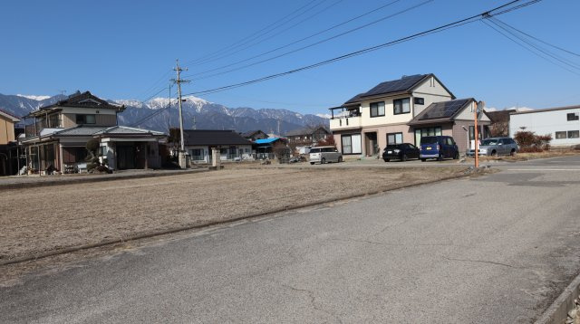 池田町会染　売土地の外観