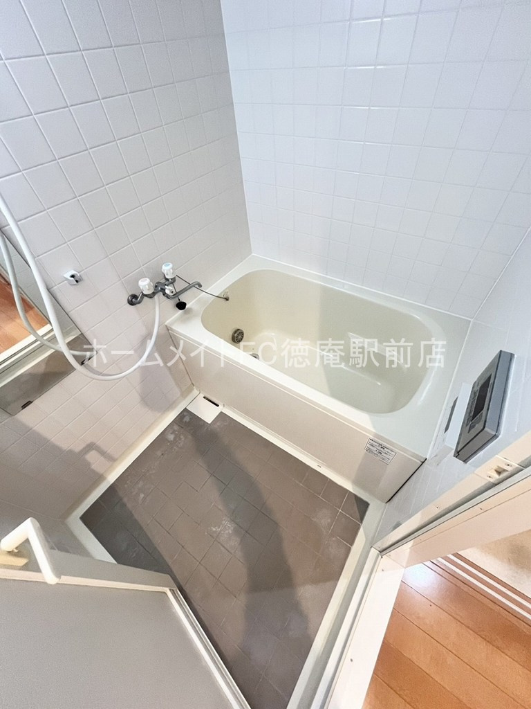 大阪市城東区今福南１丁目の賃貸マンションの浴室