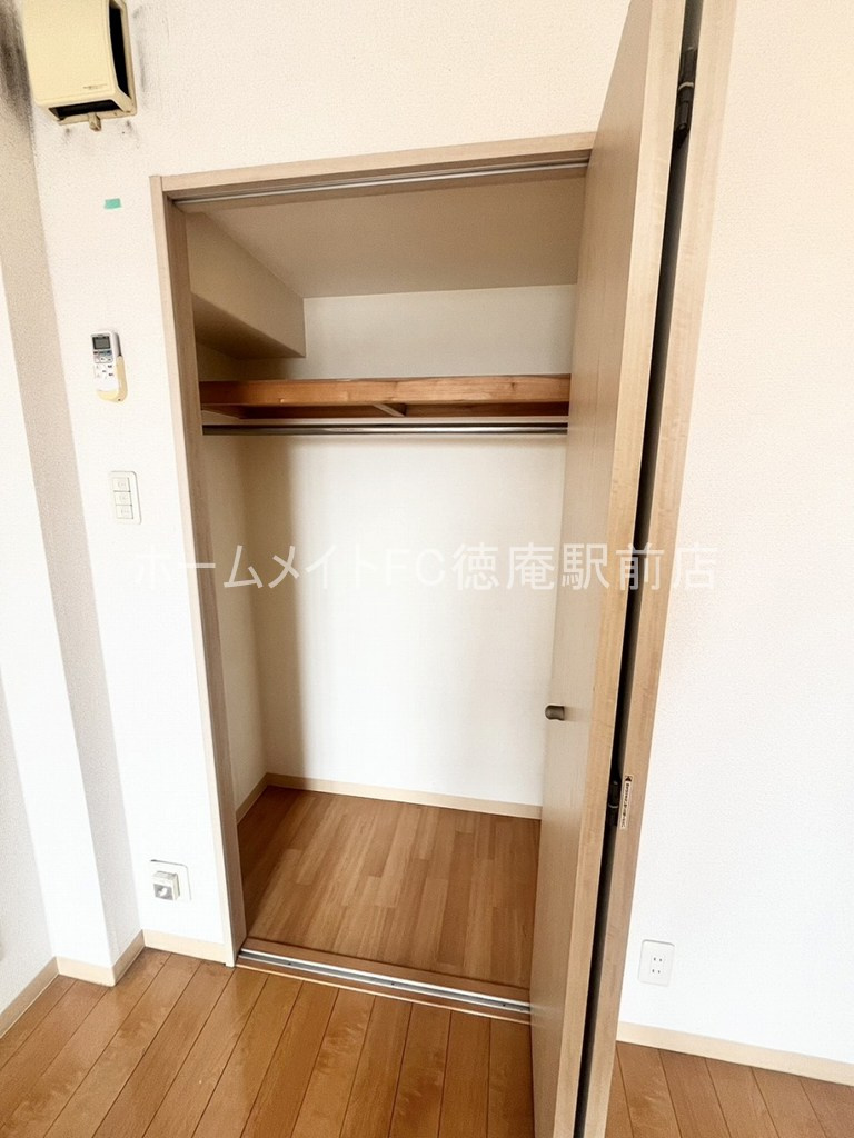 大阪市城東区今福南１丁目の賃貸マンションの収納