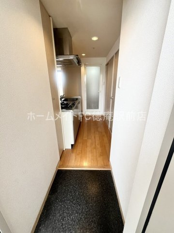 大阪市城東区今福南１丁目の賃貸マンションの玄関