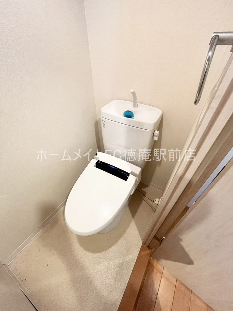 大阪市城東区今福南１丁目の賃貸マンションのトイレ