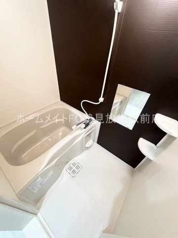 大阪市鶴見区今津中５丁目のアパートの浴室