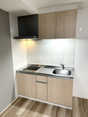 大阪市鶴見区今津中５丁目のアパートのキッチン