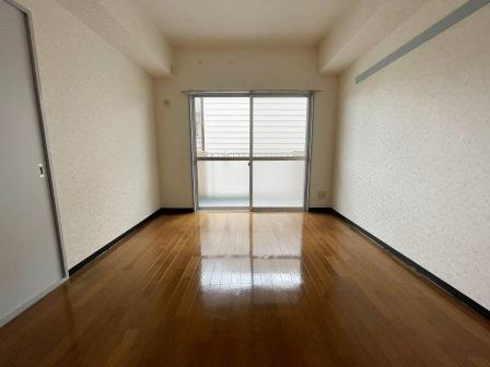 ラフォーレ中浦和Ⅱの居間・リビング