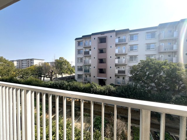 大町団地22号棟のその他|南向きにつき陽当たり、通風良好なので洗濯物もよく乾きそうです♪