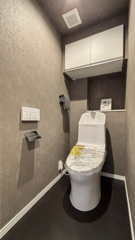 パークコート市谷仲之町のトイレ|落ち着いた色調のトイレです