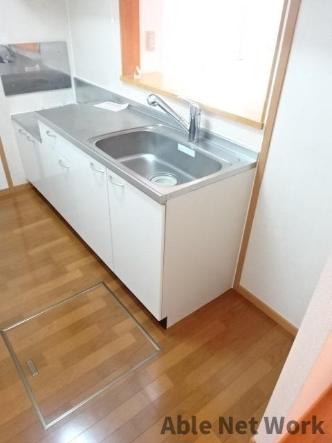 サンライト若松Ⅰのキッチン|対面式キッチン