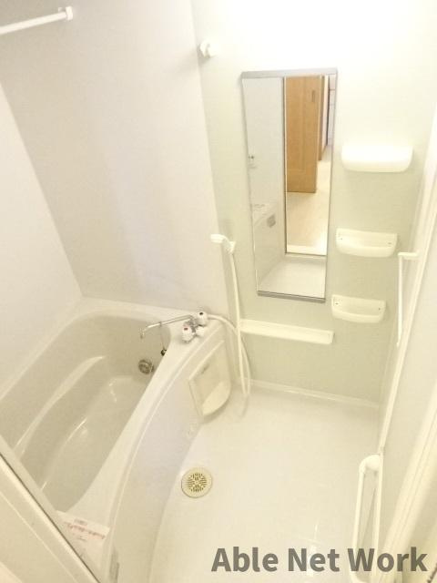 サンライト若松Ⅰの浴室|追い炊き機能付き