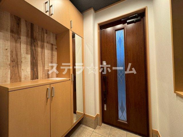 横堤2 中古戸建の玄関|シンプルで使いやすい玄関です